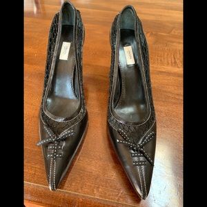 Prada black leather Netted pointy pumps